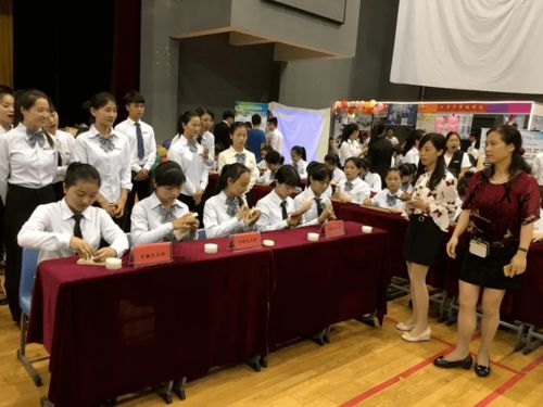 選擇有 錢 途的專業,選擇高薪 金融管理